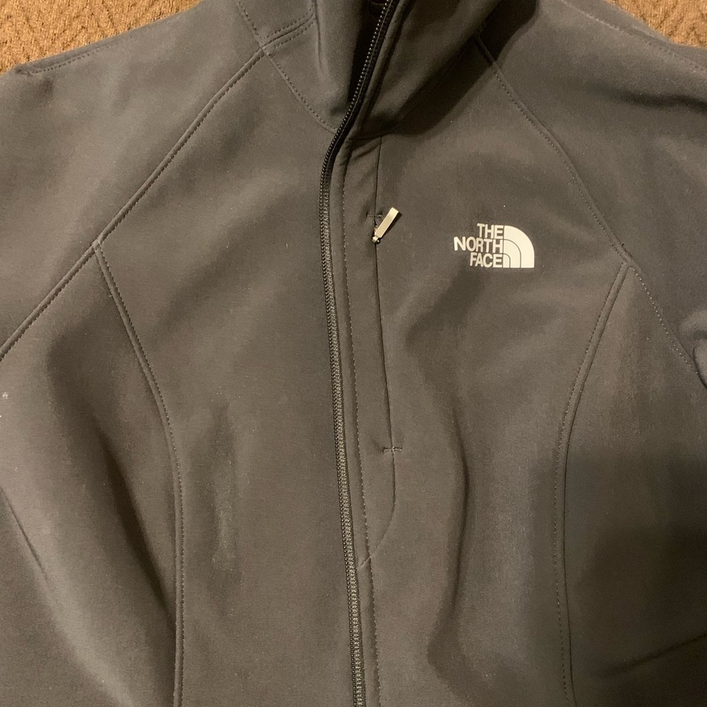 Northface like new jacket size small black from smoke free home - Picture 2 of 5